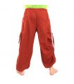 Pantalones Anchos impresos con un patrón de espiral roja