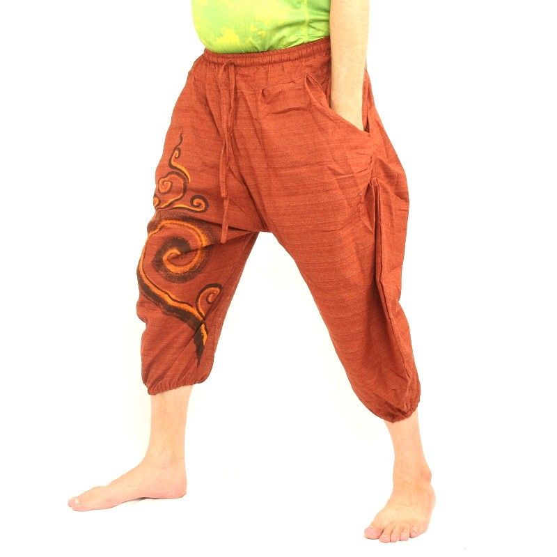 Boho capri pants with spiral pattern