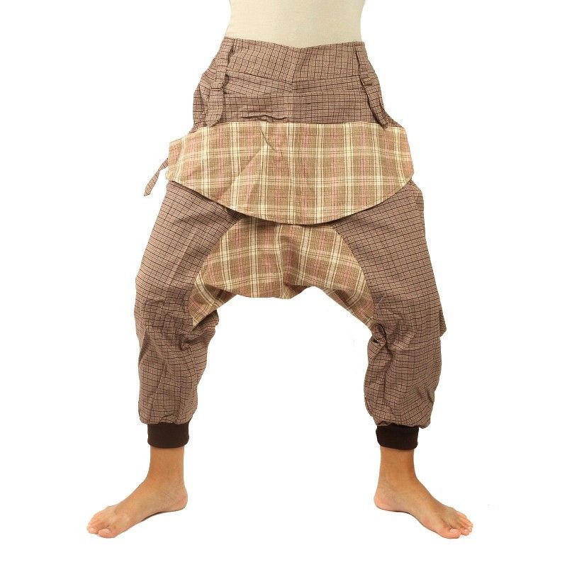 7/8 harem pants with cloth pockets application