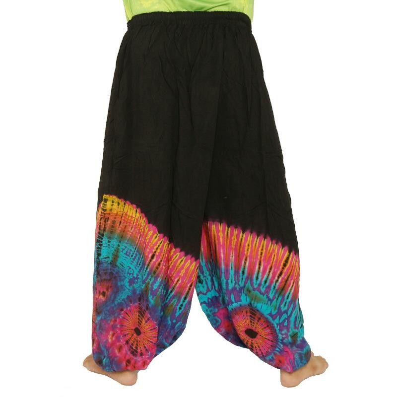 Balloon trousers made of rayon batik