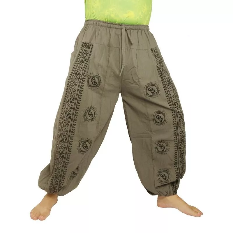 Om Goa Hose mit floralem Druck grau