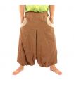 Pantalones de harén marrón claro con 2 bolsillos laterales y aplicaciones de tela de colores
