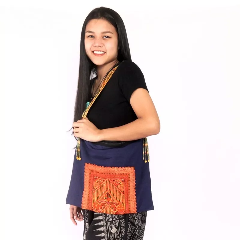 Sac à bandoulière brodé de Chiang Mai