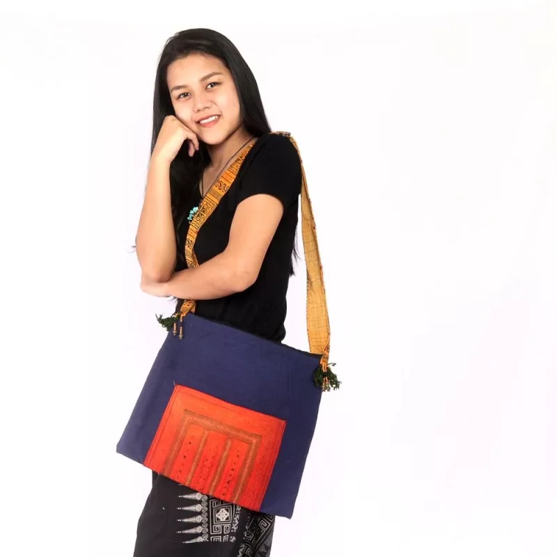Shoulder bag embroidered from Chiang Mai