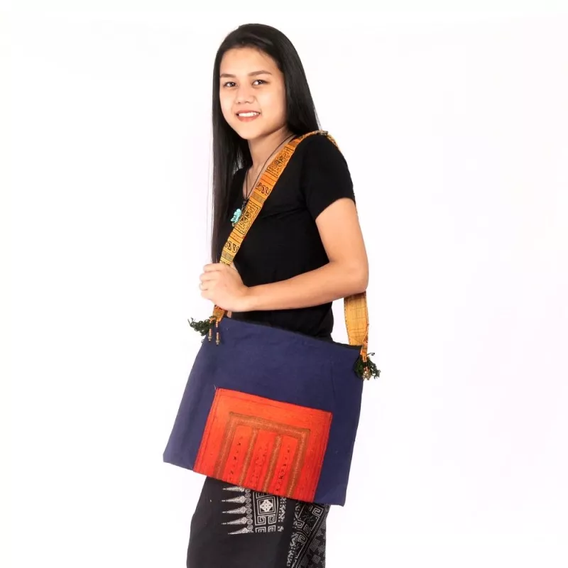 Shoulder bag embroidered from Chiang Mai