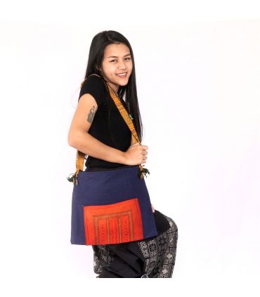 Sac à bandoulière brodé de Chiang Mai