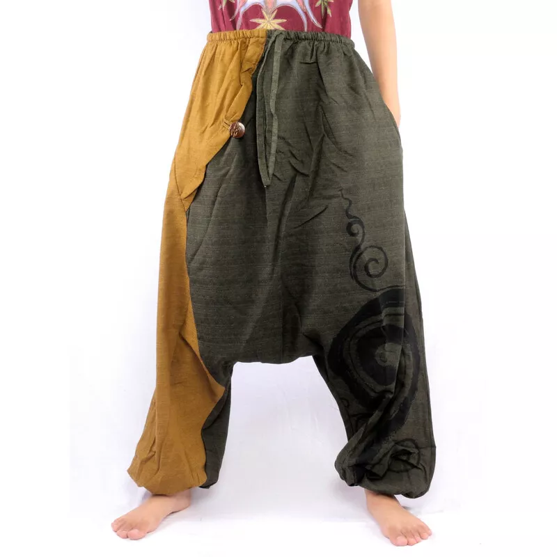 Aladinhose zweifarbig grün hellbraun mit Spirale bedruckt