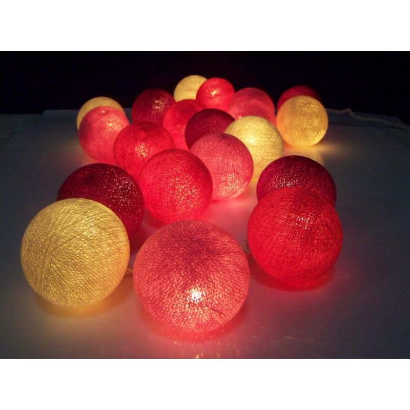 Lichterkette aus Baumwollkugeln, pink mix