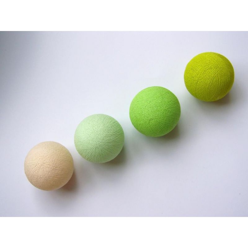 chaîne légère de boules de coton, mélange vert